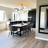 The Greyhouse "Big Apartment"，位于霍芬霍纳夫雅德机场 - HFN附近的酒店