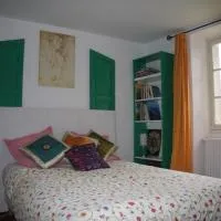 Chambre à la Ferme BANZAÏ - Face aux Pyrénées AURIGNAC，位于Aurignac的酒店