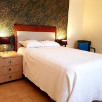 Island House near Curacao International Airport CUR，位于威廉斯塔德库拉索国际机场 - CUR附近的酒店