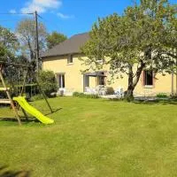 Holydays House, maison en Normandie, Manche,，位于Saint-Georges-de-Bohon的酒店