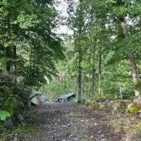 Calm and private country side property with own waterfront by large river，位于Strömmarna的酒店