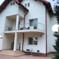 Lilu House，位于坎皮纳的酒店