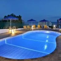 Helios Studios & Apartments，位于马克里亚罗斯的酒店