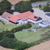 Groennebaek Bed and Breakfast，位于Føvling的酒店