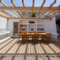 FLH Jacaranda Costa Caparica Beach House，位于卡帕里卡海岸的酒店
