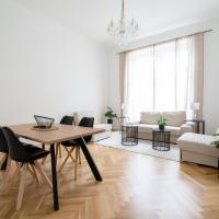 Luxurious Viennese Old Style Apartment，位于维也纳19. 杜布灵格的酒店