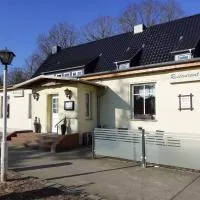 Waldperle,位于Jarmen的酒店
