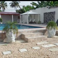 Hotel villa J Leticia，位于CeretéLos Garzones Airport - MTR附近的酒店