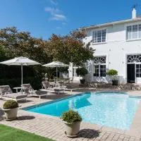 River Manor Boutique Hotel by The Living Journey Collection,位于斯泰伦博斯的酒店
