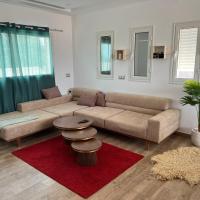 BH villa，位于乌姆苏克杰尔巴-杰尔吉斯国际机场 - DJE附近的酒店
