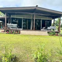 Stylish Farm Flat Jasmeeruls Bayt Tuvurara Savusavu，位于NakasaLabasa Airport - LBS附近的酒店