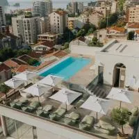 Infinity Hotel & More,位于布德瓦的酒店