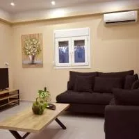 VILLA DELTUS - Cozy Holiday Home close to Gortyna, Crete，位于Áyioi Dhéka的酒店