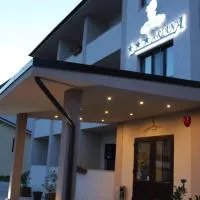 Hotel Ariana，位于特什纳德的酒店