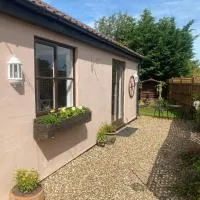 Badgers Nook, Loddon，位于诺里奇的酒店