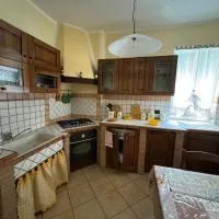 APPARTAMENTO GABBRO-ROSIGNANO MARITTIMO，位于Gabbro的酒店