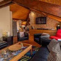 Appartement duplex le montagne de la villa Chanterive，位于拉布尔布勒的酒店