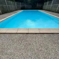 Appartement t2 piscine Parkin privée，位于科洛米耶的酒店