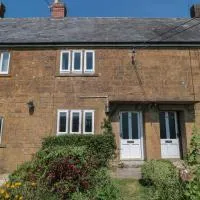 Stonecutter's Cottage，位于Chiselborough的酒店