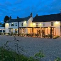 The Black Bull Inn，位于Lowick的酒店