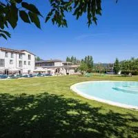 Iumara Relax Resort,位于Omignano Scale的酒店