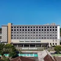 Hotel Santika Blitar，位于勿里达的酒店