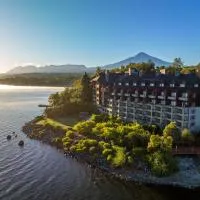 Park Lake Luxury Hotel，位于普孔的酒店