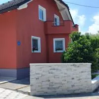 Apartment Igor - HOLIDAY HOME,位于Oštarije的酒店