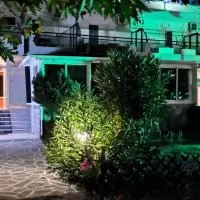Hotel Athina，位于艾斯普罗瓦塔的酒店