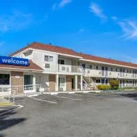 圣何塞机场6号汽车旅馆，位于圣何塞峰田圣荷西国际机场 - SJC附近的酒店