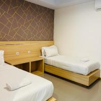 Wisma teluk bayur sidapore Tb，位于Lamobuang布邦机场 - LUW附近的酒店