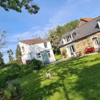 Le gîte des Allains，位于Sainte-Suzanne-en-Bauptois的酒店