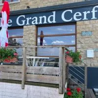 Le grand cerf,位于Carignan的酒店