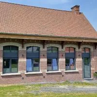 Maison gîte rural cercle Saint-Joseph Roisin，位于Roisin的酒店