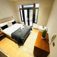 Lovely En Suite, Top Location in London，位于伦敦Lee的酒店