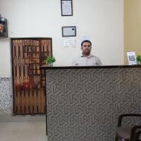 HOTEL ROYAL INN，位于Satna瑟德纳机场 - TNI附近的酒店