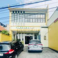 Almeira Homestay Syariah near Makam Sunan Ampel Mitra RedDoorz，位于泗水Semampir的酒店