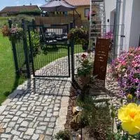 Gemütliche Ferienwohnung in idyllischer Lage-auf dem Land,位于Dittersdorf的酒店