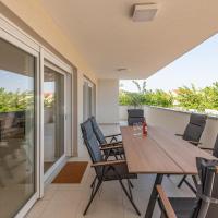 Beautiful Apartment In Novalja With Wifi，位于诺瓦利娅的酒店