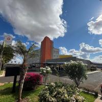 Golden Tower Aeroporto - Lizz - by Fênix Hotéis，位于乌贝兰迪亚乌贝兰迪亚机场 - UDI附近的酒店