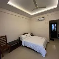 Rak palace inn，位于Ayūr的酒店
