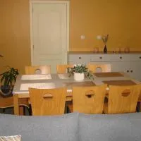 Appartement Courcelles，位于Courcelles的酒店