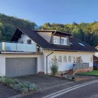 Ferienwohnung Haus Peterstal，位于Trulben的酒店
