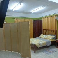 Urban Oasis Apartment 2，位于卡斯特里乔治‧查尔斯机场 - SLU附近的酒店
