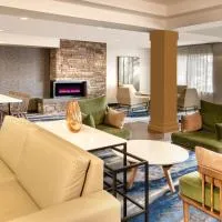 Fairfield Inn & Suites by Marriott Toronto Brampton，位于布兰普顿的酒店