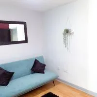 Lovely, Cosy & Central 3 Bed House Near Station，位于吉林汉姆的酒店