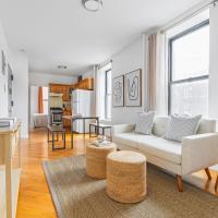 Marvelous & Cozy 3BDR & 2BTH in New York，位于纽约哈莱姆东区的酒店