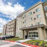 WaterWalk Extended Stay Raleigh Durham Research Triangle，位于达拉姆的酒店