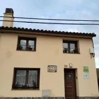 Casa Rural Aires del Moncayo，位于Lituénigo的酒店