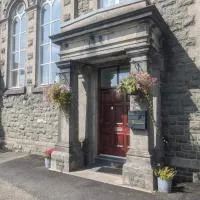 2 Chapel Nazareth，位于彭希登德雷斯的酒店